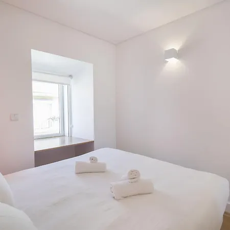 Appartement Luminous Pleasure Rooftop View Lissabon