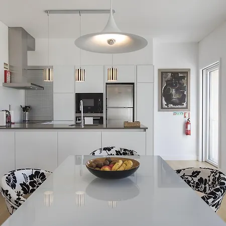 Luminous Pleasure Rooftop View Apartment *